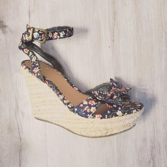 MIA Karmen Floral Wedge Heel Espadrille Sandal Size 7.5 Ankle Stap Peep Toe - Picture 3 of 5